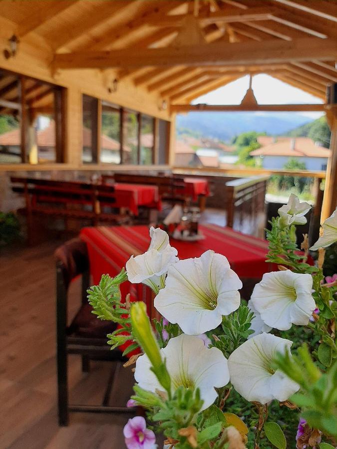 Kovacha Guest House Raduil ภายนอก รูปภาพ