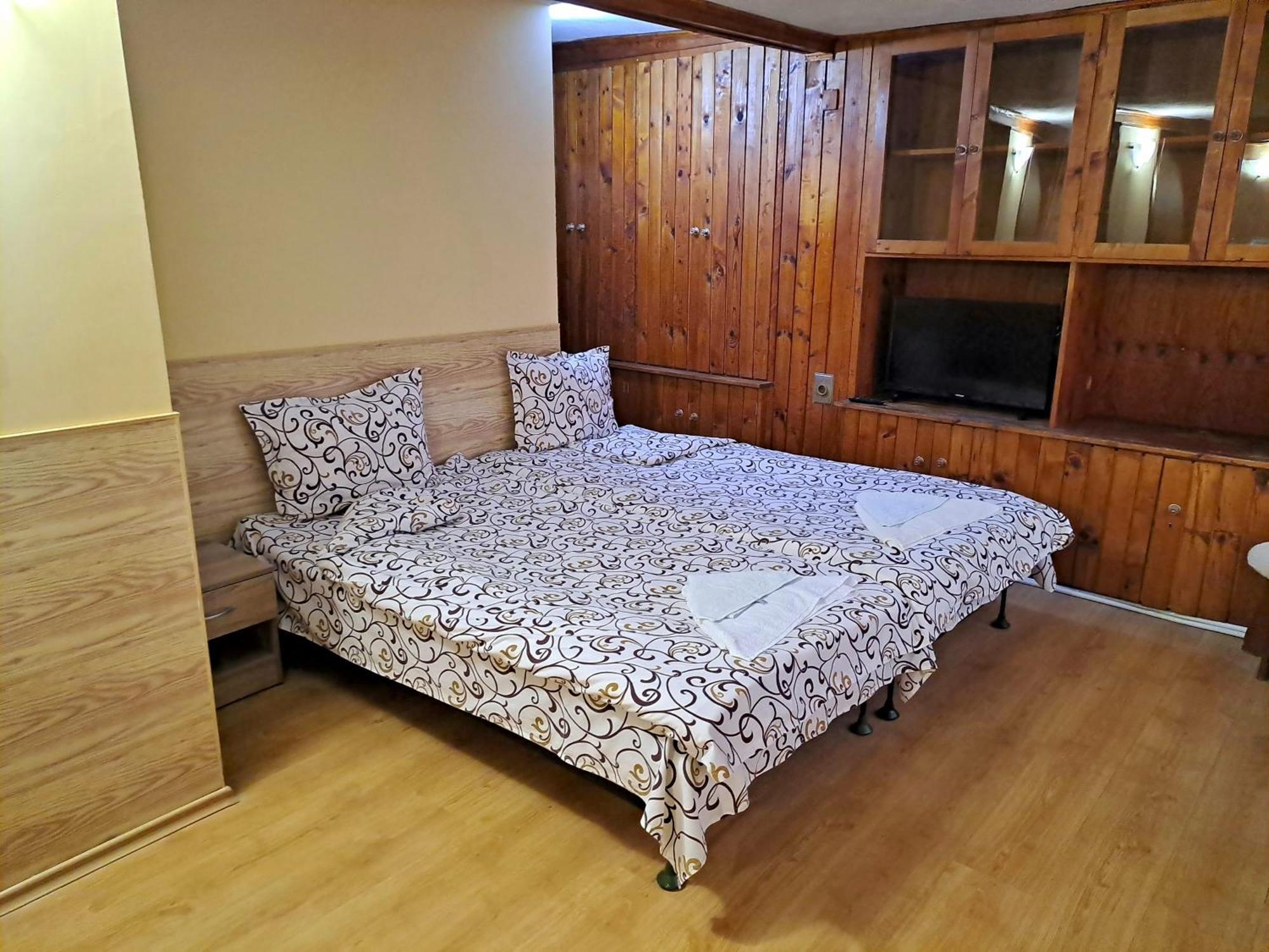 Kovacha Guest House Raduil ภายนอก รูปภาพ
